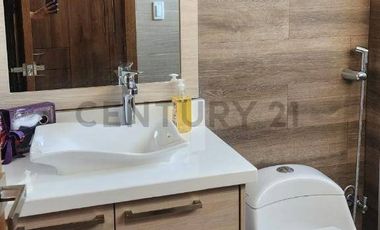 HERMOSA CASA DE OPORTUNIDAD EN MANTA