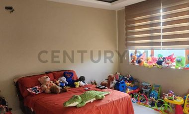 HERMOSA CASA DE OPORTUNIDAD EN MANTA