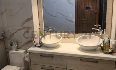 HERMOSA CASA DE OPORTUNIDAD EN MANTA