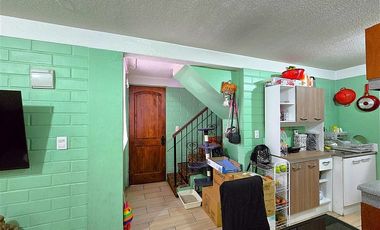 Casa en Arriendo en Arriendo Casa 2D 1B 3E Pasaje Manizales, Quilicura