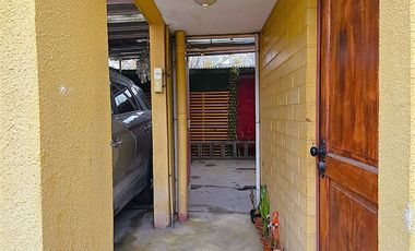 Casa en Arriendo en Arriendo Casa 2D 1B 3E Pasaje Manizales, Quilicura