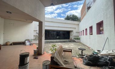 BODEGA CERCA PERIFÉRICO