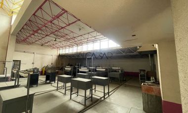 BODEGA CERCA PERIFÉRICO