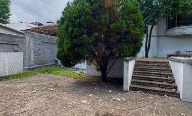 Residencia en venta con excelente ubicación, terreno y potencial