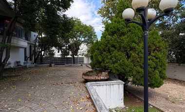 Residencia en venta con excelente ubicación, terreno y potencial