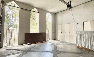 Residencia en venta con excelente ubicación, terreno y potencial