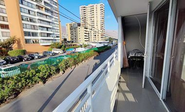 Departamento en arriendo temporal c/ estacionamiento en Playa Brava