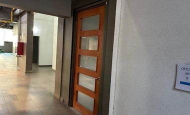 OPORTUNIDAD LOCAL COMERCIAL EN PUENTE NUEVO LAS CONDES