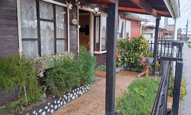 HERMOSA CASA EN VENTA FRUTILLAR ALTO