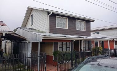 HERMOSA CASA EN VENTA FRUTILLAR ALTO