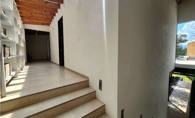 CASA EN RENTA CON VISTA AL LAGO EN VALLE DE BRAVO