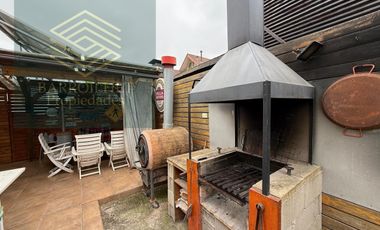 SE ARRIENDA MUY COMODA CASA EN BOSQUE DE MONTEMAR