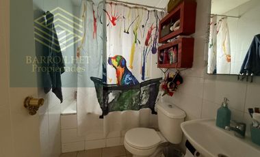 SE ARRIENDA MUY COMODA CASA EN BOSQUE DE MONTEMAR