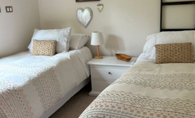 LINDO Y AMPLIO DEPARTAMENTO ORILLA DE LAGO VILLARRICA