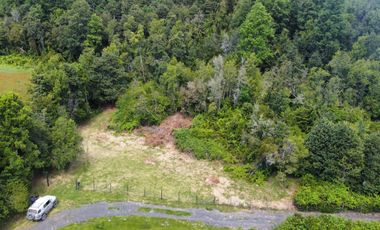 PARCELA ENTRE VILLARRICA Y PUCON, SECTOR HUINCACARA