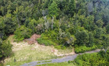 PARCELA ENTRE VILLARRICA Y PUCON, SECTOR HUINCACARA