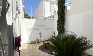 !Casa Amueblada en Renta en la Zona Sur de Zapopan!