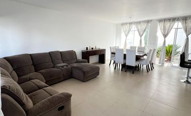 !Casa Amueblada en Renta en la Zona Sur de Zapopan!