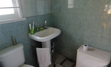 Casa en Venta en Los Fresnos, Clínica Miraflores