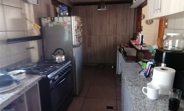 Casa en Venta en Los Fresnos, Clínica Miraflores