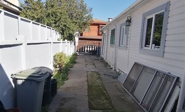 Casa en Venta en Los Fresnos, Clínica Miraflores