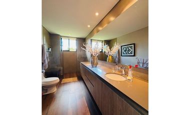 Venta de Casa moderna vía San Antonio la Ceja