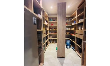 Venta de Casa moderna vía San Antonio la Ceja