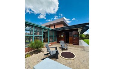 Venta de Casa moderna vía San Antonio la Ceja