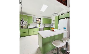 Casa campestre en unidad a cerrada en El Retiro