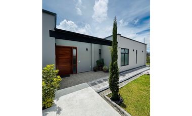 Casa campestre en unidad a cerrada en El Retiro