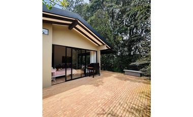 Casa campestre unidad cerrada vía san Antonio la ceja