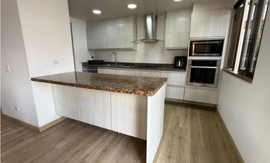 Casa campestre en unidad cerrada en el Retiro