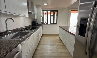 Casa campestre en unidad cerrada en el Retiro