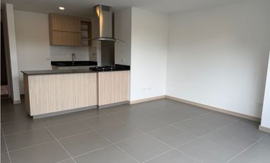 Apartamento en el retiro en unidad cerrada