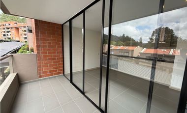 Apartamento en unidad cerrada en el retiro