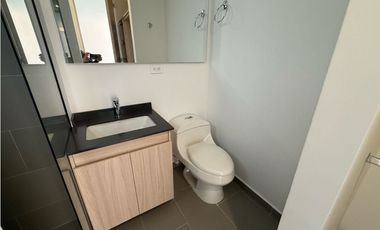 Apartamento en unidad cerrada en el retiro