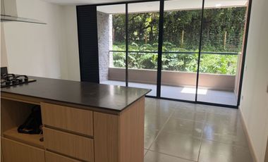 Apartamento en unidad cerrada en el retiro