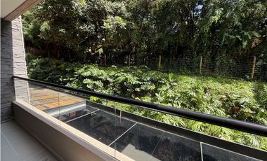 Apartamento en unidad cerrada en el retiro