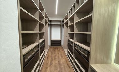 Casa moderna vía san antonio la ceja en unidad cerrada