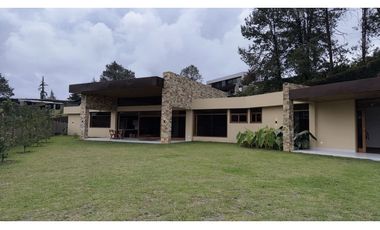 Casa moderna vía san antonio la ceja en unidad cerrada