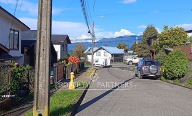 Casa en Panguipulli  camino Chauquén– Zona Urbana con Vista al Lago y Volcán Villarrica