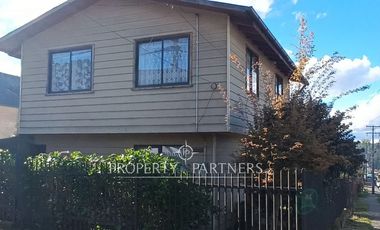 Casa en Panguipulli  camino Chauquén– Zona Urbana con Vista al Lago y Volcán Villarrica
