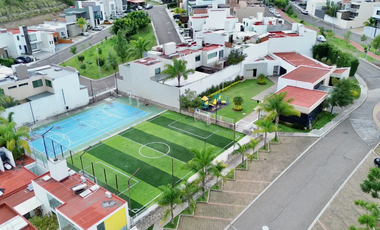 CASA EN VENTA EN TRES MARÍAS, MORELIA