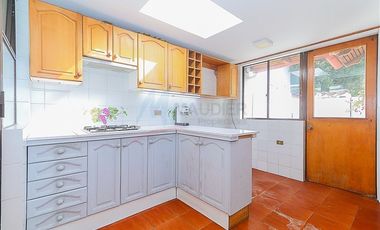 Casa en Arriendo en Santa María Manquehue