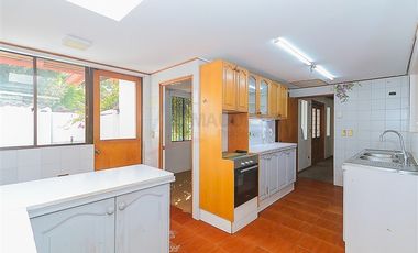 Casa en Arriendo en Santa María Manquehue