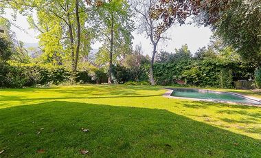 Casa en Arriendo en Santa María Manquehue