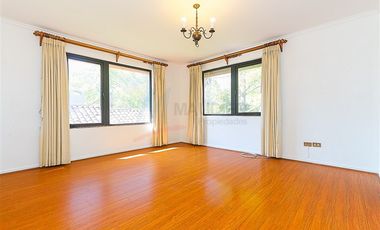 Casa en Arriendo en Santa María Manquehue