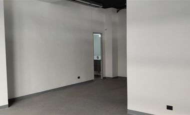 Local Comercial en Arriendo en La Condes / Apoquindo