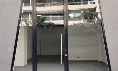Local Comercial en Arriendo en La Condes / Apoquindo
