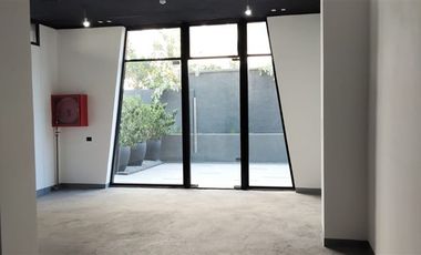 Local Comercial en Arriendo en La Condes / Apoquindo